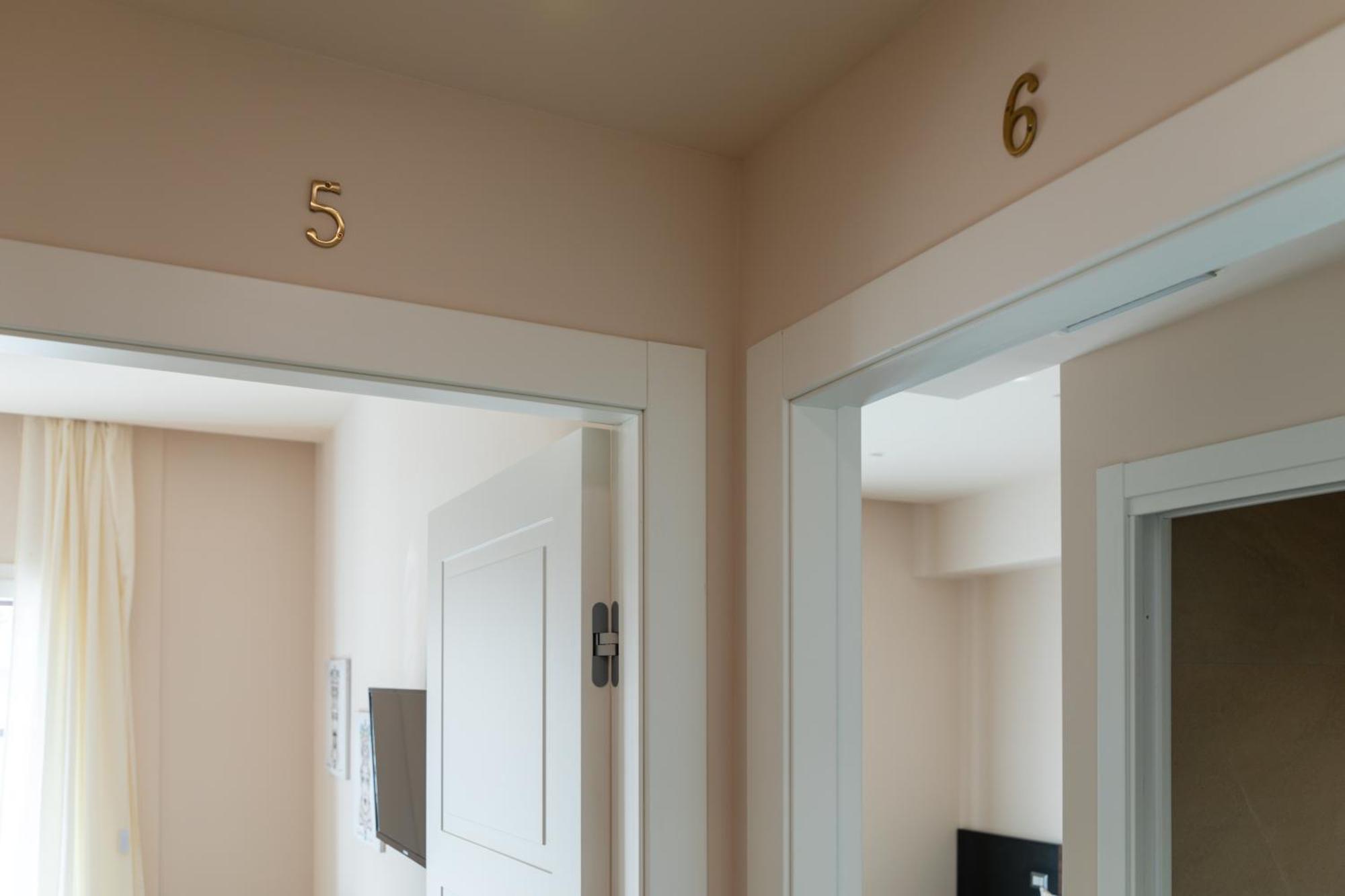 Stella VI Bed & Breakfast เชฟาลู ภายนอก รูปภาพ